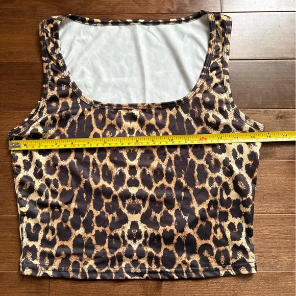 SHEIN CHEETAH PRINT TANK TOP - Picture 3 of 5